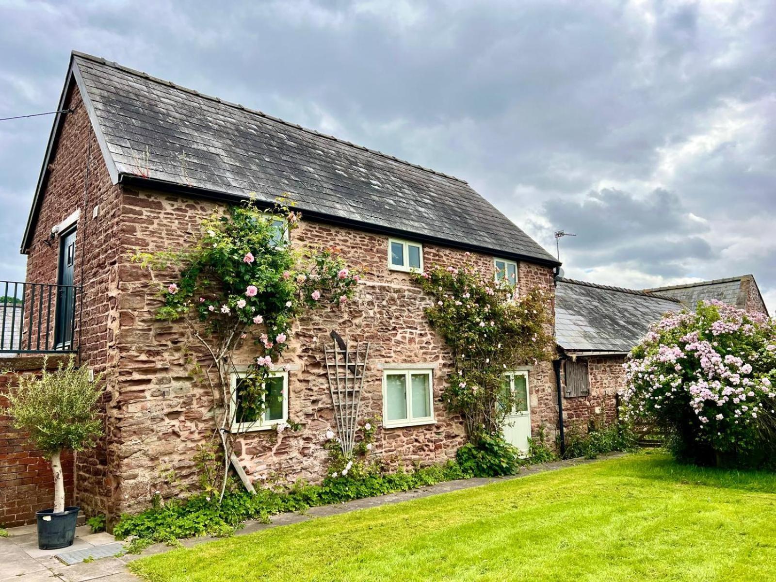 Abenhall Cottages Mitcheldean 외부 사진
